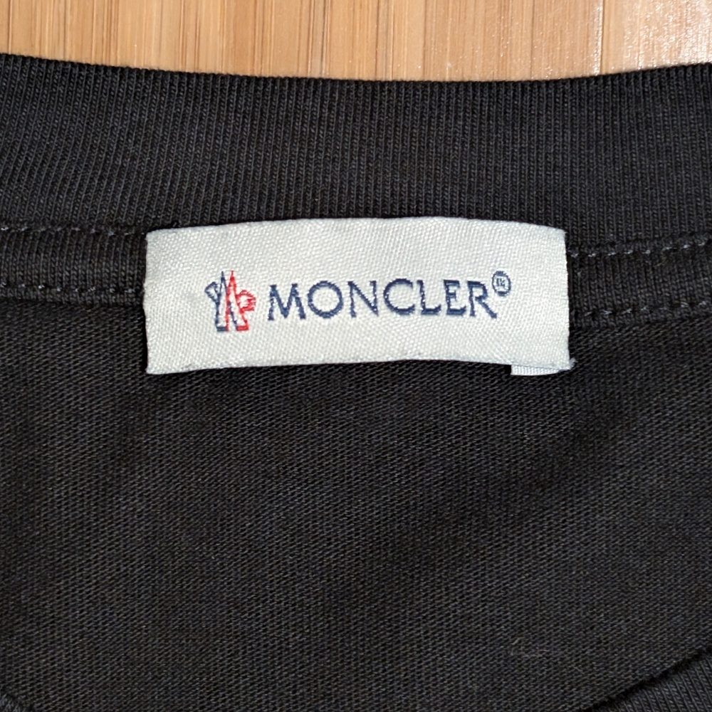 Moncler T-Shirt Men Black Logo Short Sleeve Designer Tee - Picture 2 of 7